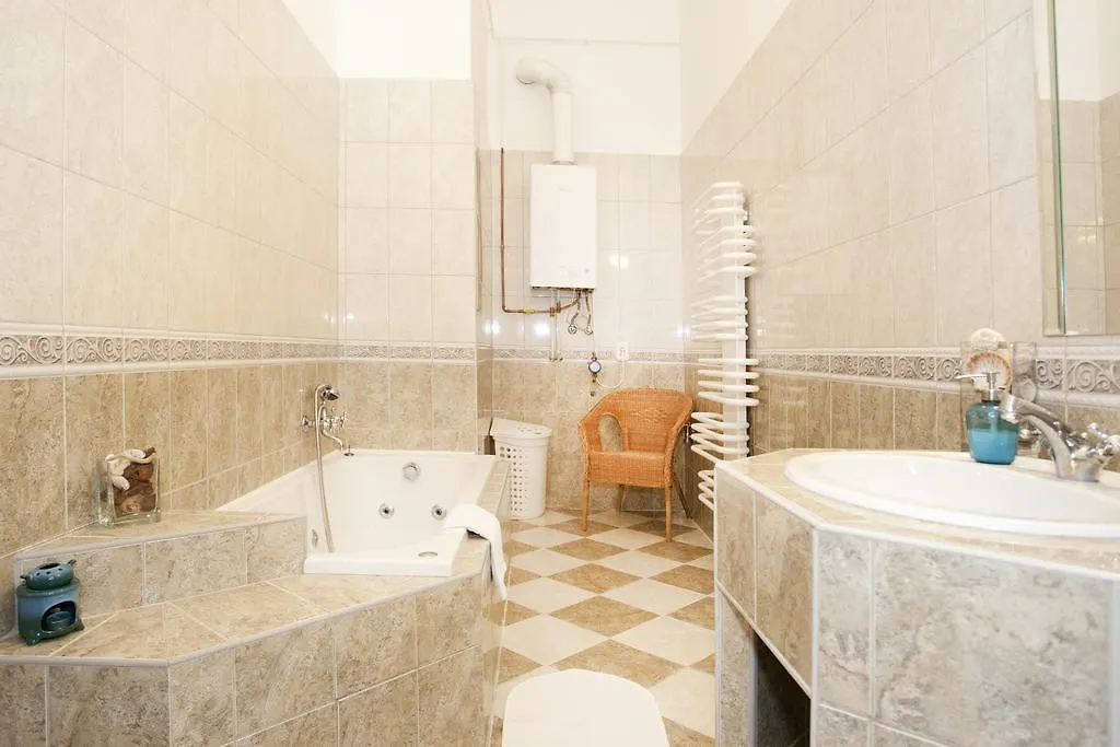 דירה בודפשט Liana-Luxury And Central Flat